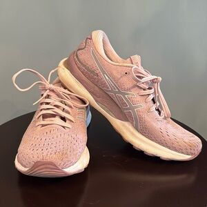 Women’s ASICS Gel Nimbus 24